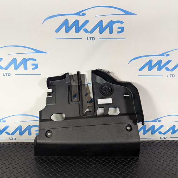 BMW 2 SERIES F22 FRONT RIGHT LOWER DASHBOARD TRIM COVER 9242896 9242895