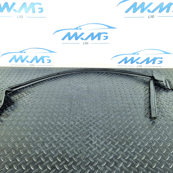 16-24 AUDI A5 F5 COUPE OEM LEFT DRIVER SIDE DOOR WINDOW SEAL 8W6837479B