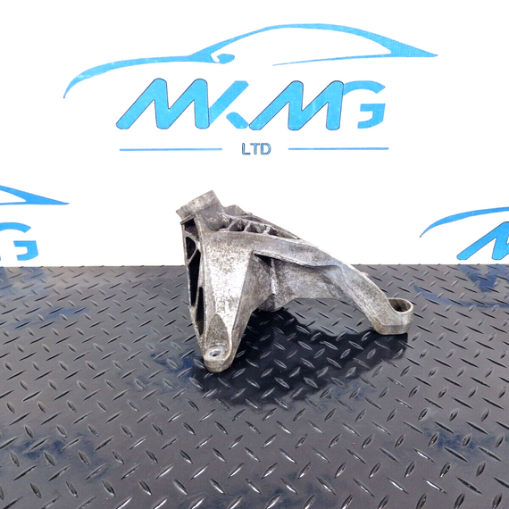 12-18 AUDI A6 C7 LEFT SIDE ENGINE MOUNT BRACKET 4G0199307Q