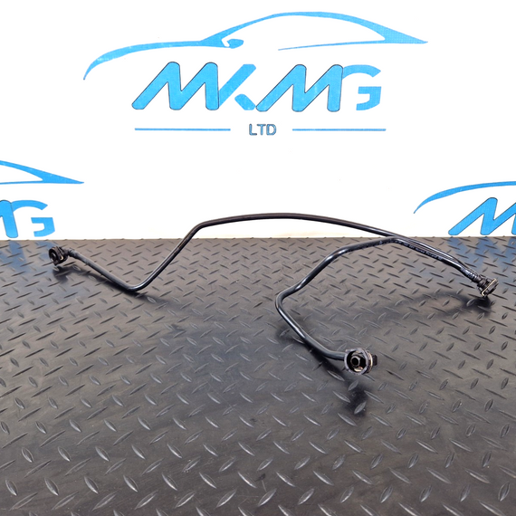 12-18 MERCEDES BENZ W176 GENUINE ENGINE COOLANT RESERVOIR HOSE A2465010325