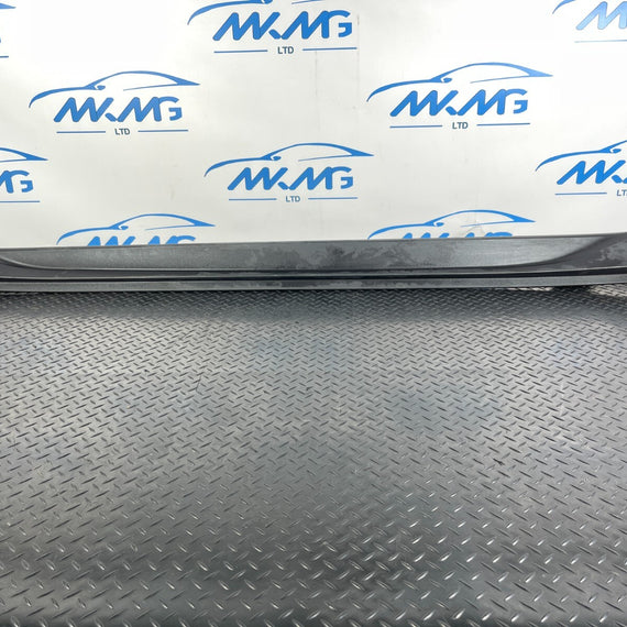 16-22 BMW X1 F48 RIGHT DRIVERS SIDE BLACK PLASTIC SKIRT 7332328