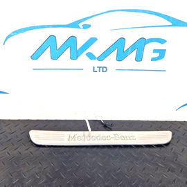 14-21 MERCEDES-BENZ C250D W205 PASSENGER SIDE FRONT FOOT STRIP A2056806903