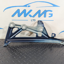 16-22 BMW X1 F48 GENUINE FRONT RIGHT DRIVER O/S SIDE WING BRACKET MOUNT 7329448