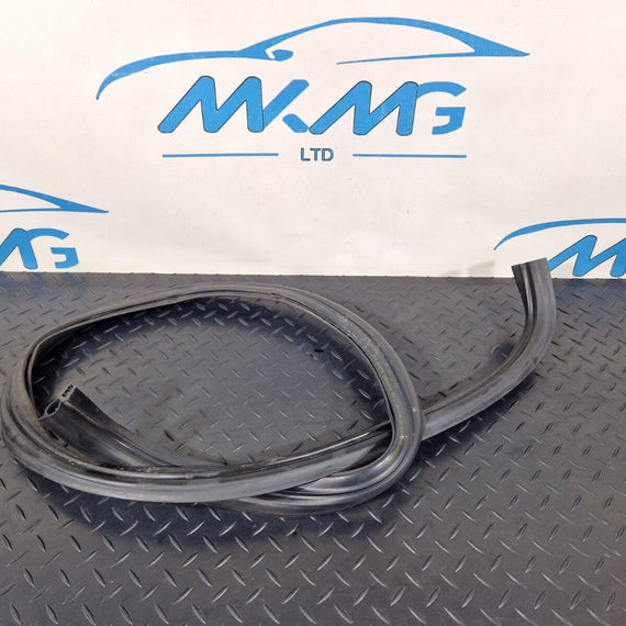 18-ON MERCEDES SPRINTER W907 W910 GENUINE BONNET HOOD RUBBER SEAL A9108870000