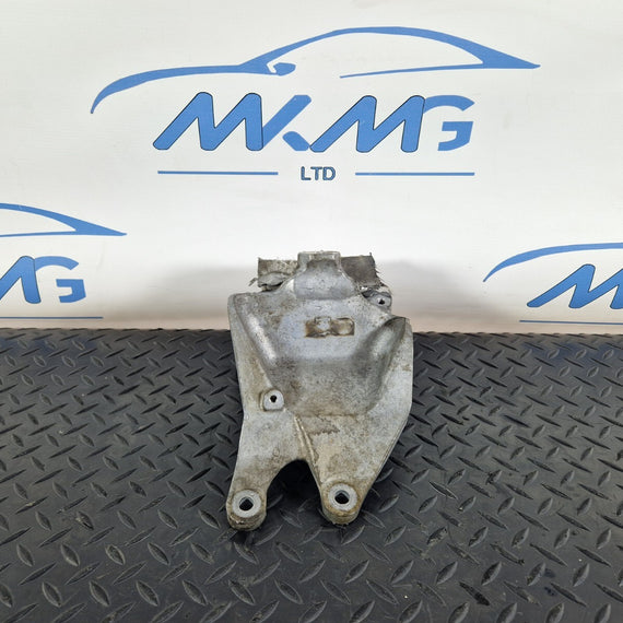 16-19 AUDI A4 AVANT B9 GENUINE RIGHT ENGINE MOUNT BRACKET 8W0199308H