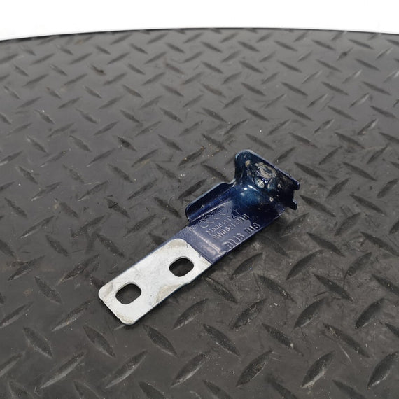 16-19 AUDI A4 B9 S-LINE GENUINE FRONT LEFT PASSENGER SIDE WING BRACKET 8W0821433