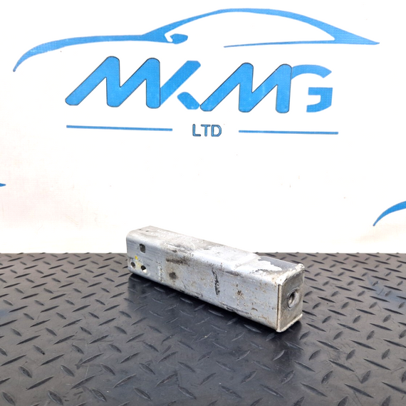 14-21 MERCEDES-BENZ C250D W205 FRONT LOWER REINFORCEMENT CRASH ABSORBER BAR