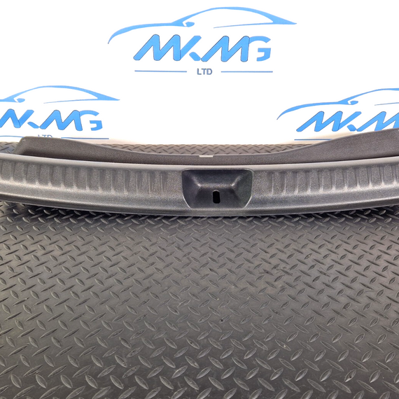 14-19 MERCEDES BENZ GLA X156 OEM BOOT LOCK TRIM COVER SILL PANEL A1566900041