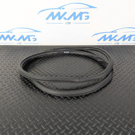 16-19 AUDI A4 B9 SALOON OEM REAR DOOR RUBBER SEAL FITS LEFT & RIGHT 8W5833721B