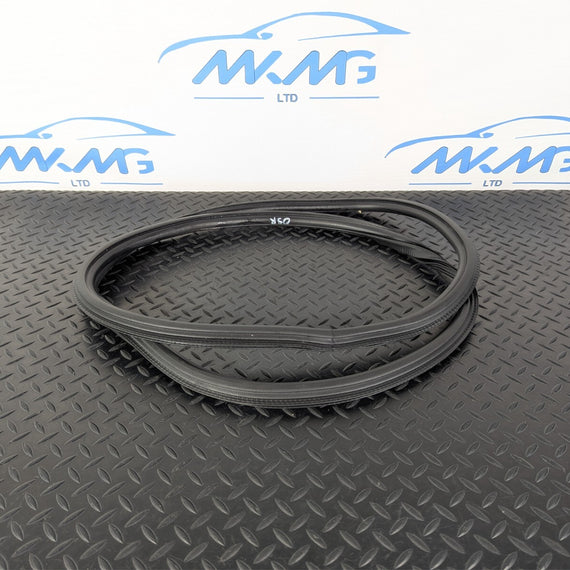 16-19 AUDI A4 B9 SALOON OEM REAR DOOR RUBBER SEAL FITS LEFT & RIGHT 8W5833721B