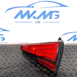 16-19 AUDI A4 B9 SALOON REAR RIGHT O/S/R INNER TAILGATE LIGHT 8W5945076A