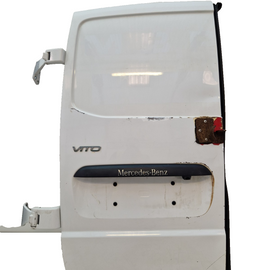 14-23 MERCEDES VITO W447 REAR LEFT N/S/R COMPLETE DOOR IN WHITE (DENTED)