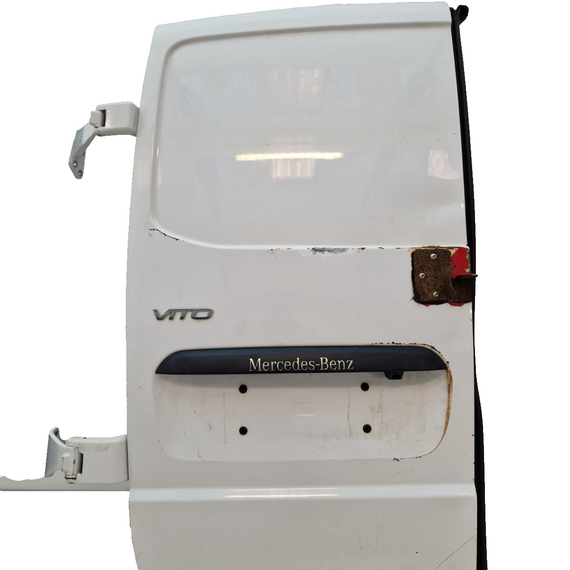 14-23 MERCEDES VITO W447 REAR LEFT N/S/R COMPLETE DOOR IN WHITE (DENTED)