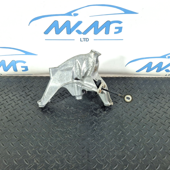 16-19 AUDI A4 B9 LEFT N/S ENGINE MOUNT BRACKET & BEARING 4M0199307AD 4M0199869