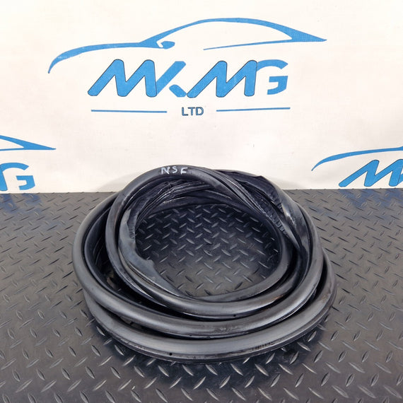 BMW 2 SERIES GRAN TOURER F45 F46 FRONT DOOR RUBBER SEAL FITS LEFT RIGHT 7316817