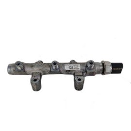 2015 AUDI A6 4G C7 3.0 TDI GENUINE FUEL INJECTION RAIL 059130089CS