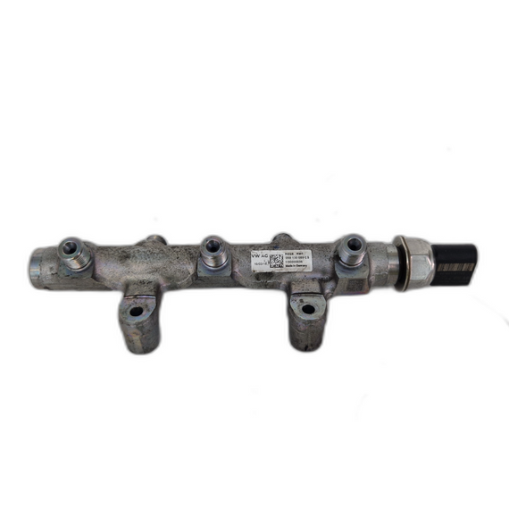 2015 AUDI A6 4G C7 3.0 TDI GENUINE FUEL INJECTION RAIL 059130089CS