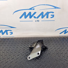 10-18 AUDI A7 4G S-LINE GENUINE FRONT RIGHT FENDER WING BRACKET MOUNT 4G8821136D