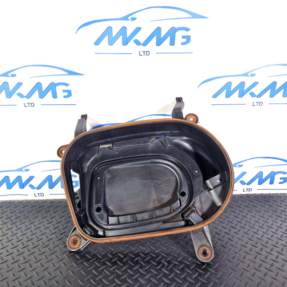 10-13 BMW X5 E70 LCI GENUINE AIR FILTER BOX 7811027 7812061