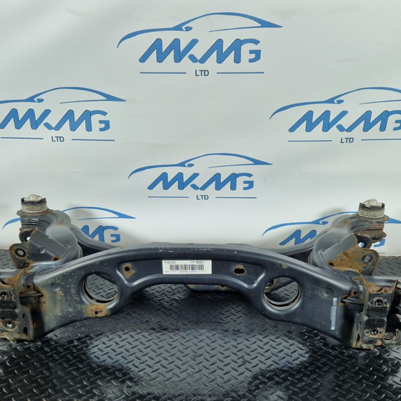 14-20 MERCEDES BENZ GLA 200 X156 OEM REAR AXLE SUSPENSION SUBFRAME A2423500000