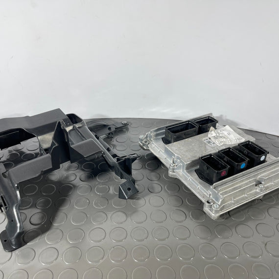 16-19 AUDI A4 B9 ESTATE GENUINE ENGINE CONTROL UNIT ECU 059907309F 8W0907311