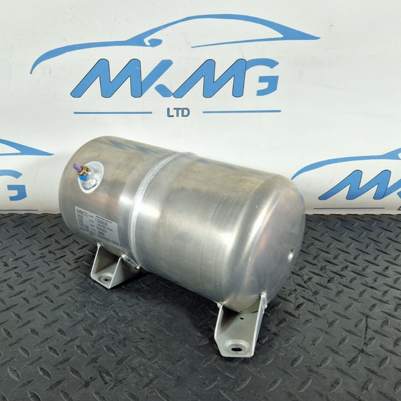 10-17 AUDI A8 4H AIR SUSPENSION PRESSURE RESERVOIR TANK 4H0616203E