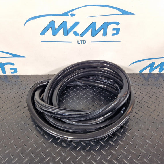 BMW 2 SERIES GRAN TOURER F45 F46 REAR TAILGATE BOOTLID RUBBER SEAL 7474443