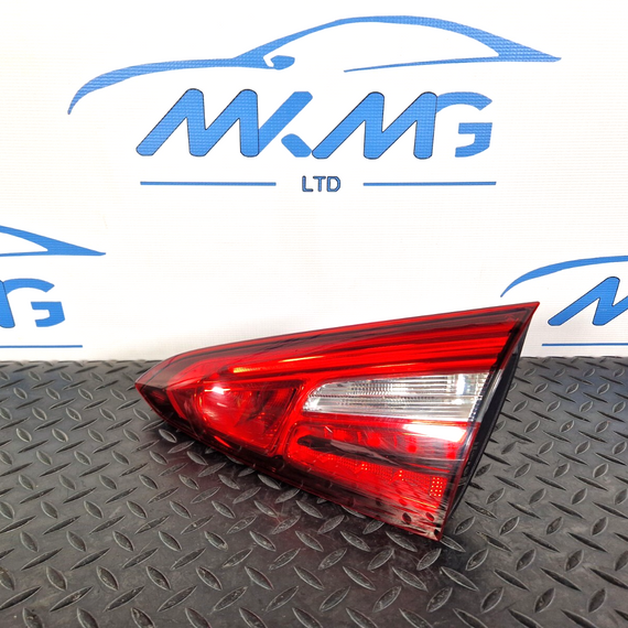 18-ON MERCEDES BENZ A CLASS W177 REAR RIGHT INNER LED TAIL LIGHT A1779069200