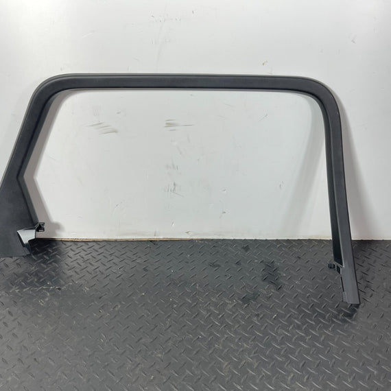 16-19 AUDI A4 B9 ESTATE GENUINE REAR LEFT NSR DOOR WINDOW FRAME TRIM 8W9867671