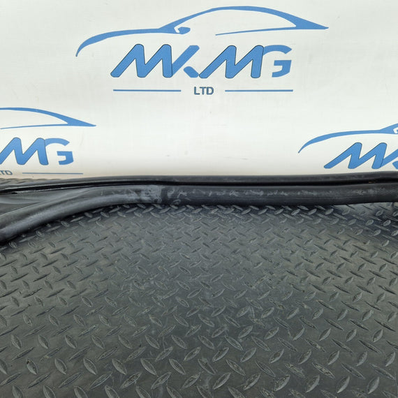 12-17 AUDI S5 CONVERTIBLE FRONT LEFT A PILLAR SEAL 8F0831721