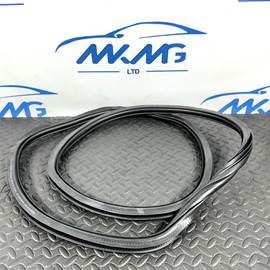 16-19 AUDI A4 B9 AVANT GENUINE REAR RIGHT SIDE DOOR SEAL 8W9833721