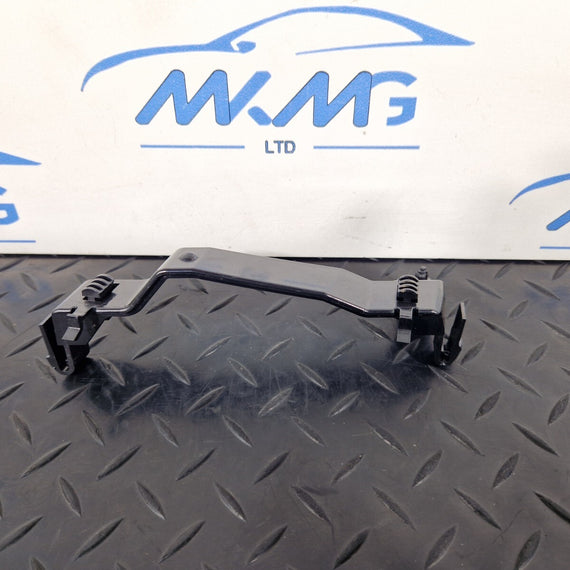 12-18 AUDI A6 C7 LEFT HOLDER BRACKET 4G0867191