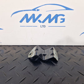 16-19 AUDI A4 B9 FRONT FENDER BRACKET FITS BOTH SIDES LEFT RIGHT 8W0821471