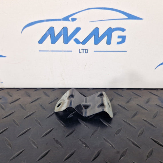 16-19 AUDI A4 B9 FRONT FENDER BRACKET FITS BOTH SIDES LEFT RIGHT 8W0821471