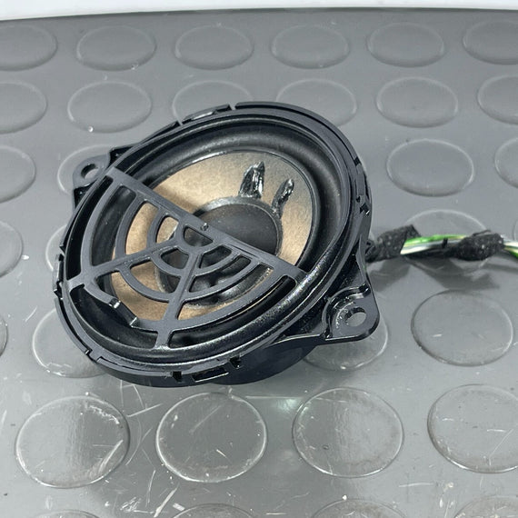 16-19 AUDI A4 B9 GENUINE FRONT RIGHT DASHBOARD SPEAKER 8W0035416D