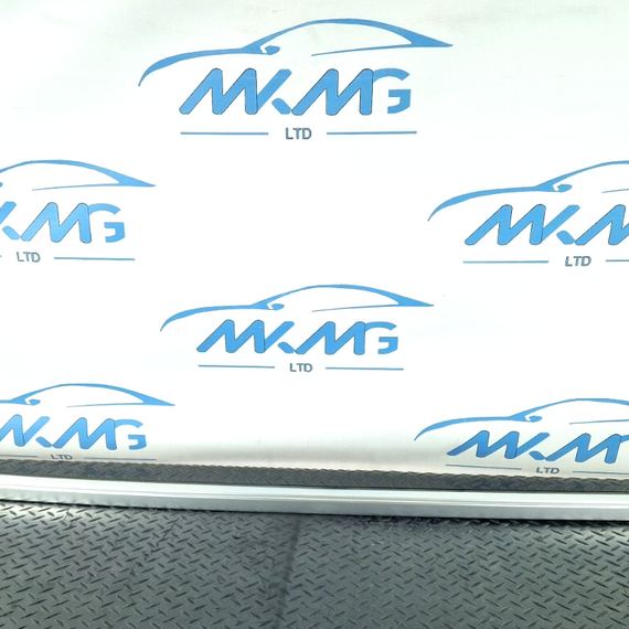 16-22 BMW X1 F48 GENUINE RIGHT DRIVER O/S ROOF RAIL TRIM 7356434