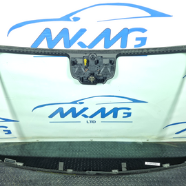 19-ON MERCEDES BENZ B CLASS W247 OEM FRONT WINDSCREEN WINDOW GLASS A2476701900