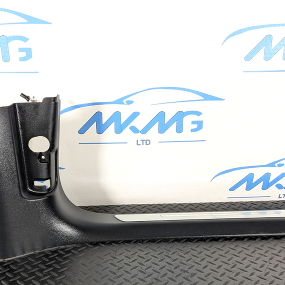 10-17 AUDI A8 4H  RIGHT LOWER  LLUMINATED FOOTWELL SILL 4H2867272C