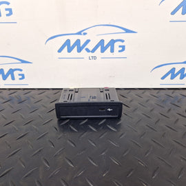 19-ON MERCEDES B CLASS W247 CENTRE CONSOLE USB CONNECTION PORT A2478203902