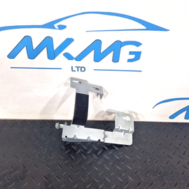 19-ON MERCEDES BENZ A CLASS EQ W177 WATER COOLER VALVE BRACKET A1775043700