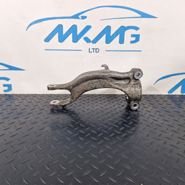 16-19 AUDI A4 B9 S-LINE FRONT RIGHT SIDE SUSPENSION STRUT BRACKET 8W0413038