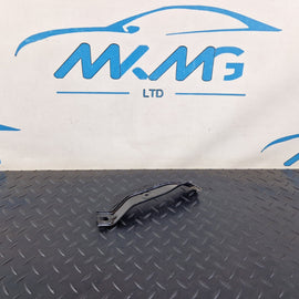 14-19 MERCEDES BENZ GLA X156 GENUINE OEM FRONT LEFT WING BRACKET A1566280114