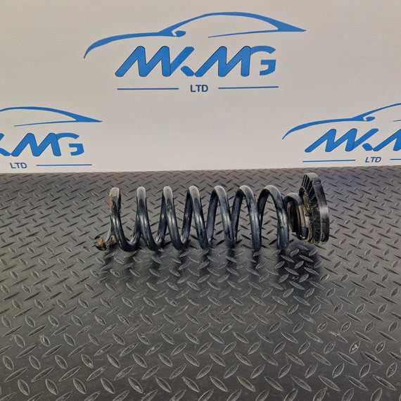 14-21 MERCEDES BENZ C200d W205 REAR COIL SPRING FITS LEFT & RIGHT A2053240204