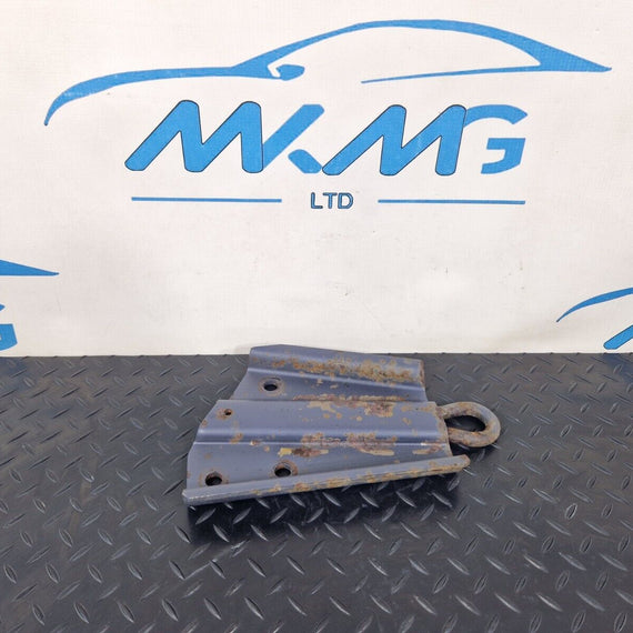 06-17 MERCEDES SPRINTER W906 FRONT TOWING EYE A9063150140