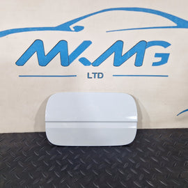 16-19 AUDI A4 B9 S-LINE GENUINE FUEL DOOR FLAP IN GLACIER WHITE 8W0809907 LS9R