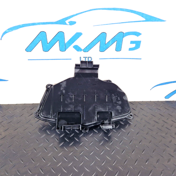 12-18 AUDI A6 C7 GENUINE HOUSING FOR CONTROL UNITS 4G2907613B