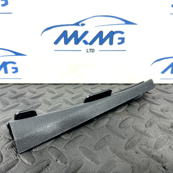 16-19 AUDI A4 B9 AVANT GENUINE RIGHT DRIVER SIDE A PILLAR BRACKET 8W0868204