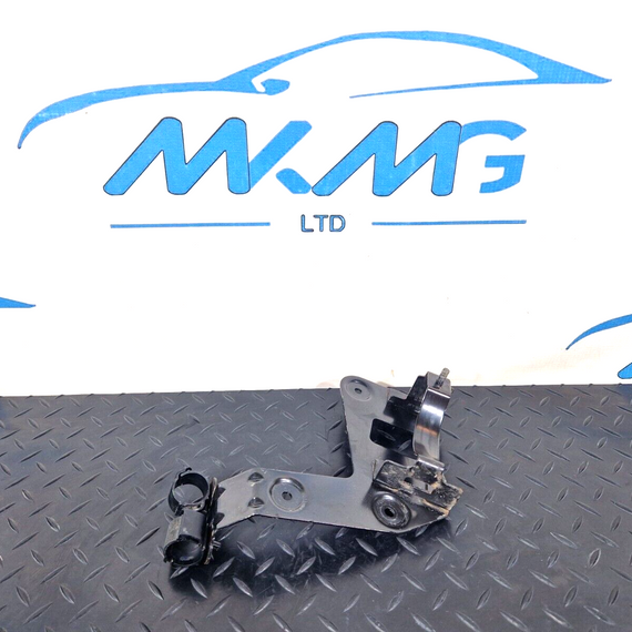 16-19 AUDI A4 B9 S-LINE OEM GENUINE COOLANT PUMP BRACKET 8W0145896C