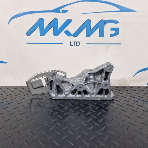 19-ON MERCEDES BENZ B CLASS W247  ENGINE CARRIER BRACKET A6542230004