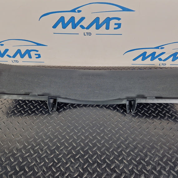 16-19 AUDI A4 B9 SALOON GENUINE TAILGATE BOOT LOCK TRIM COVER SILL 8W5863471